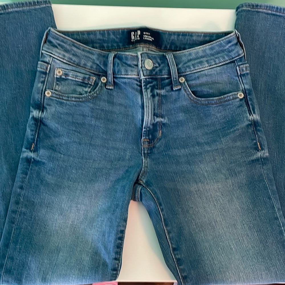 Women’s Gap jeans